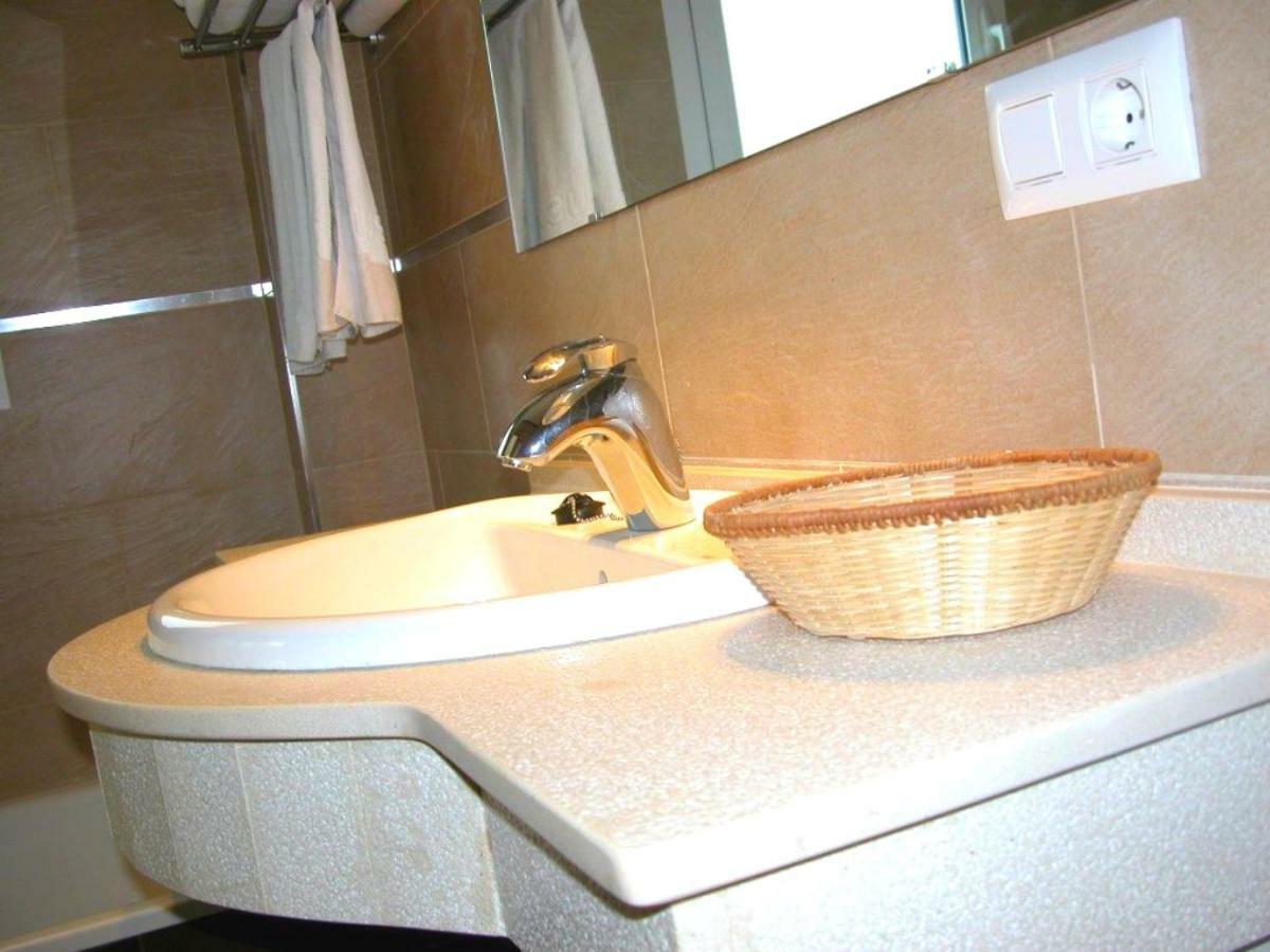 Apartamentos Guga Rta A Ca 00267 At Edif Complejo 2 Llaves Playa Conil De La Frontera Luaran gambar
